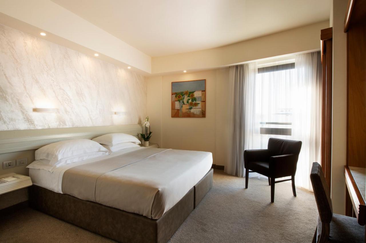 Hotel Grifone Firenze - Meetings & Spa Exterior photo